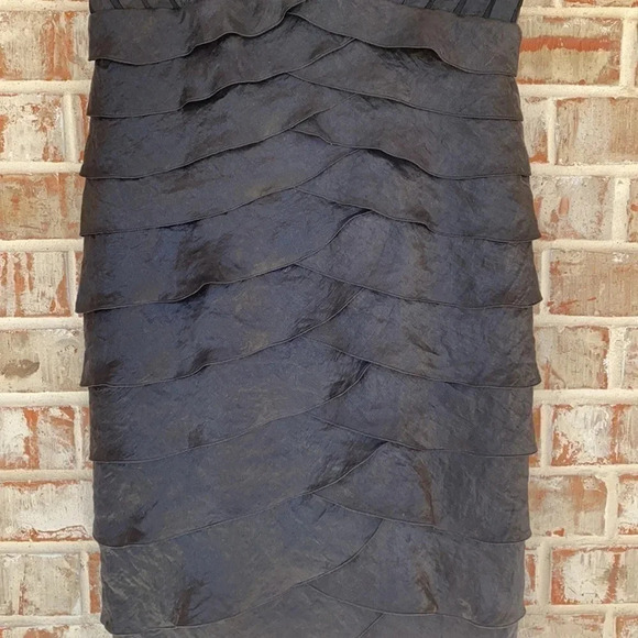 ADRIANNA PAPELL BLACK TIERED FORMAL DRESS SZ 14 - Picture 4 of 11